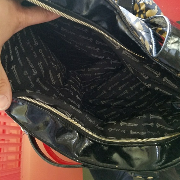 Betsey Johnson Gold/Black Leopard Zip Tote Bag - Picture 4 of 5